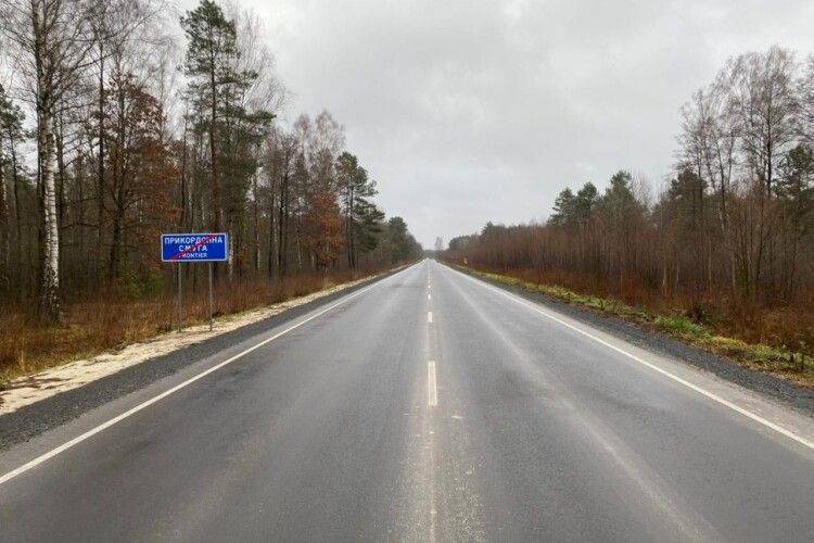 За розбиті нові дороги – тут можуть вбити лопатою: дорожники Волині звернулися до білоруських колег 