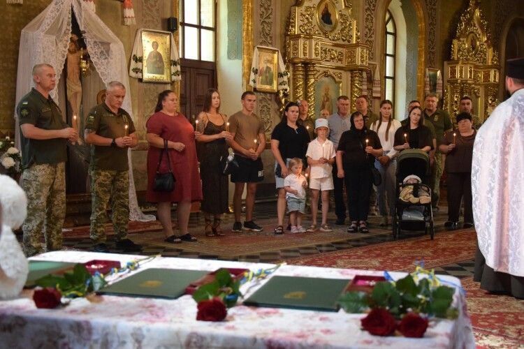 На Волині родинам загиблих прикордонників вручили державні нагороди (Фото)