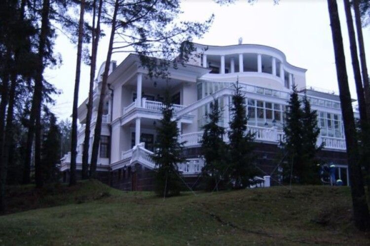 Один з українських безпілотників пролетів просто над резиденцією Путіна у Валдаї 