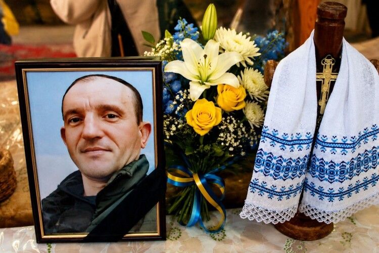 На Волині громада провела у засвіти Героя