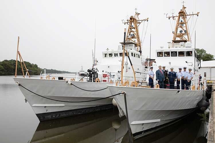 Американці подарували Україні два патрульні кораблі