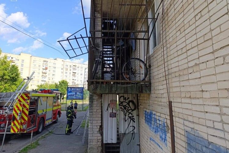 Увечері перед неділею у Луцьку сталася пожежа