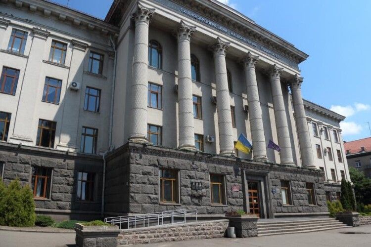 Відомо, як вчитимуться студенти двох волинських університетів