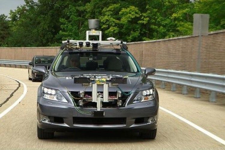 У Японії створили автомобіль із голосовим керуванням