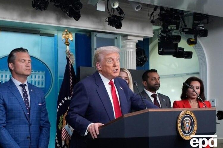 Трамп каже, що не планує укладати мирну угоду з Путіним