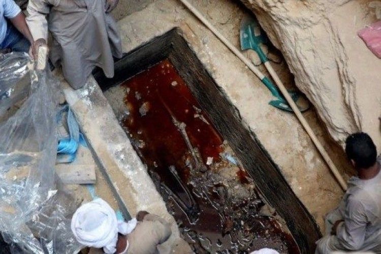 У Єгипті відкрили 30-тонний саркофаг IV століття до нашої ери