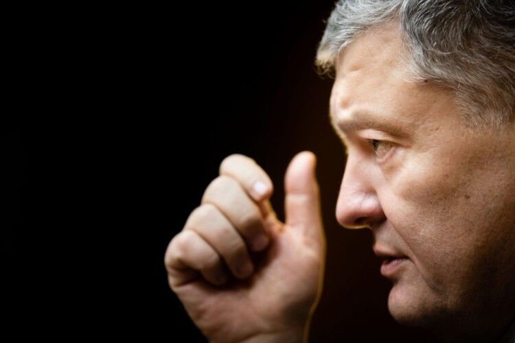 Порошенко закликав інших членів НАТО брати приклад з Британії та США і дати Україні зброю – The Times