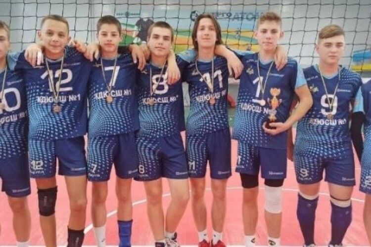 Рівненські волейболісти стали кращими на відкритому чемпіонаті Нетішина
