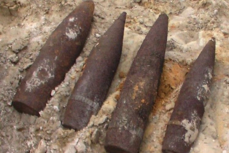 На Любомльщині знайшли артилерійські снаряди