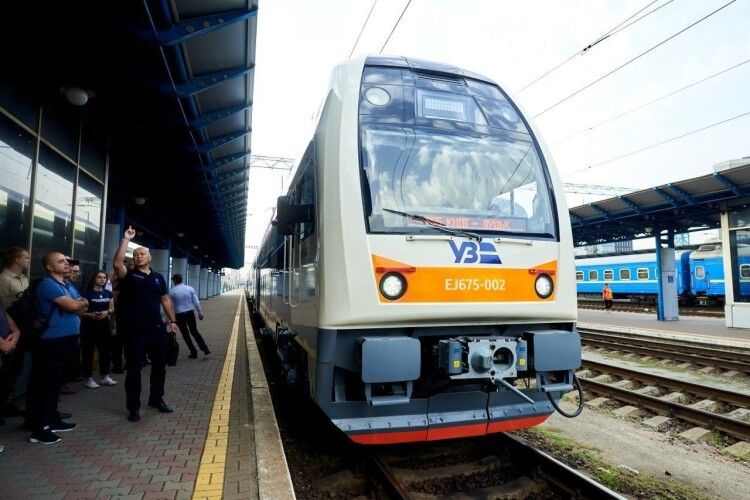 «Укрзалізниця» запустила модернізований електропотяг Київ – Рівне – Луцьк