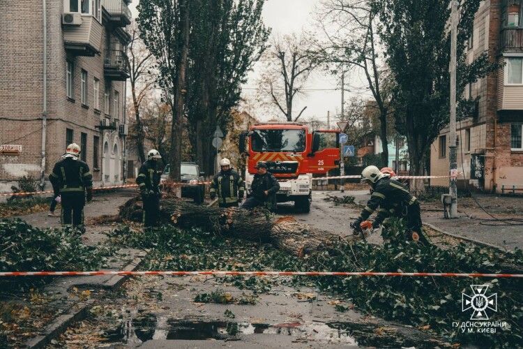 Сьогодні через негоду загинули троє людей