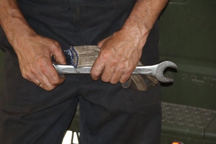 У 100 бригаду потрібні механіки