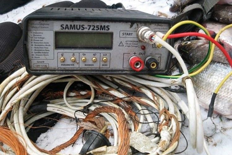 У Рівному спіймали двох дядьків, які торгували електровудками