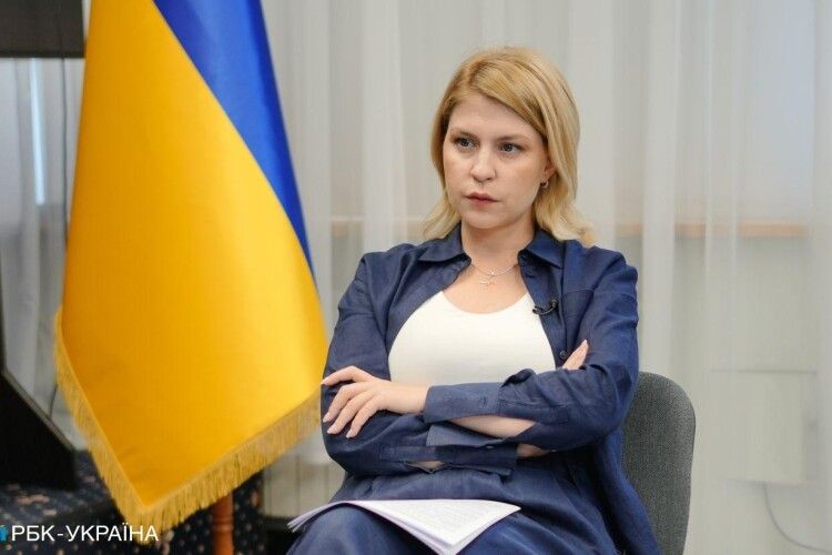 Адвокат Порошенка пояснив, як Мін’юст Стефанішиної маніпулює документами у справі про незаконні санкції