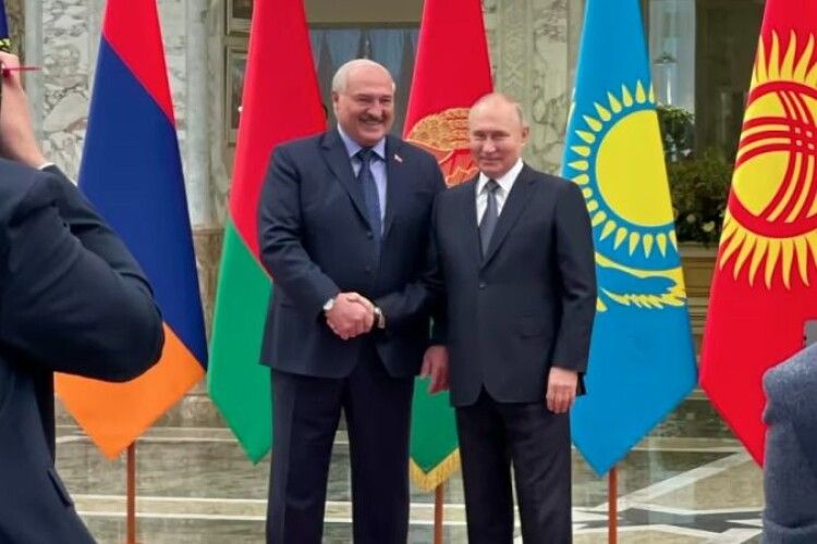 Путін прилетів до Мінська та зустрівся з Лукашенком