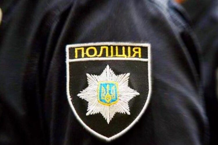 Двоє патрульних вимагали у водія хабар
