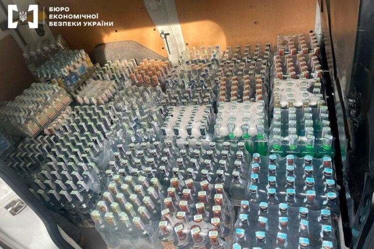 Волинянин, у якого вилучили контрафактний алкоголь, постане перед судом