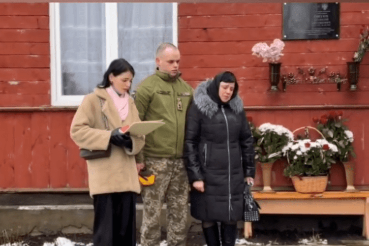 У селі на Волині відкрили пам'ятну дошку Герою України (Відео)