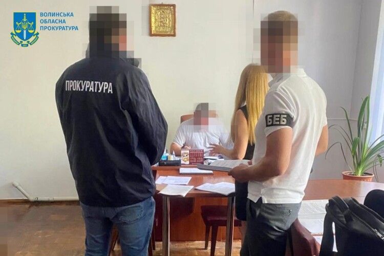На Волині викрили корупційні схеми з бюджетними коштами: підозрюють 19 чиновників
