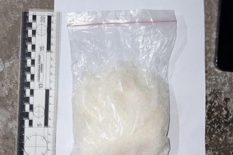 На Волині підозрюваного у переправленні ухилянтів затримали ще й за збут психотропів