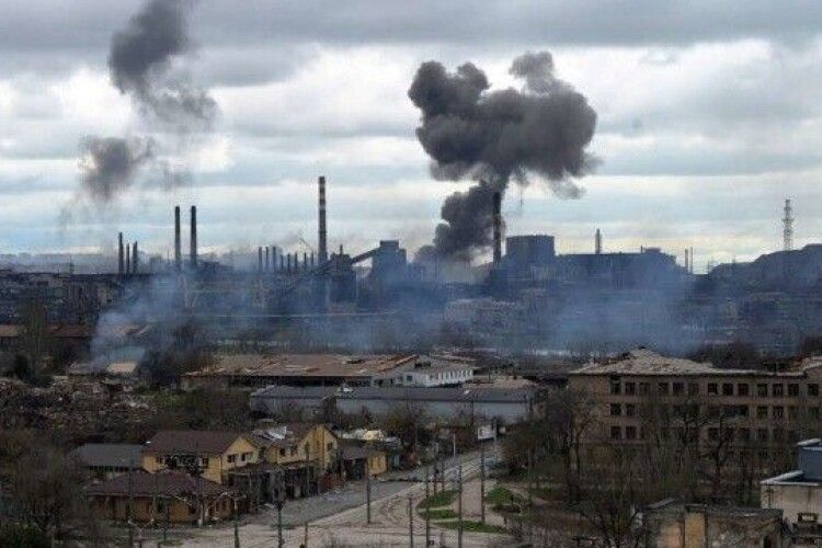 «Готуються до останнього бою, бо не вірять у дипломатію», – дружина захисника Маріуполя про «Азовсталь»