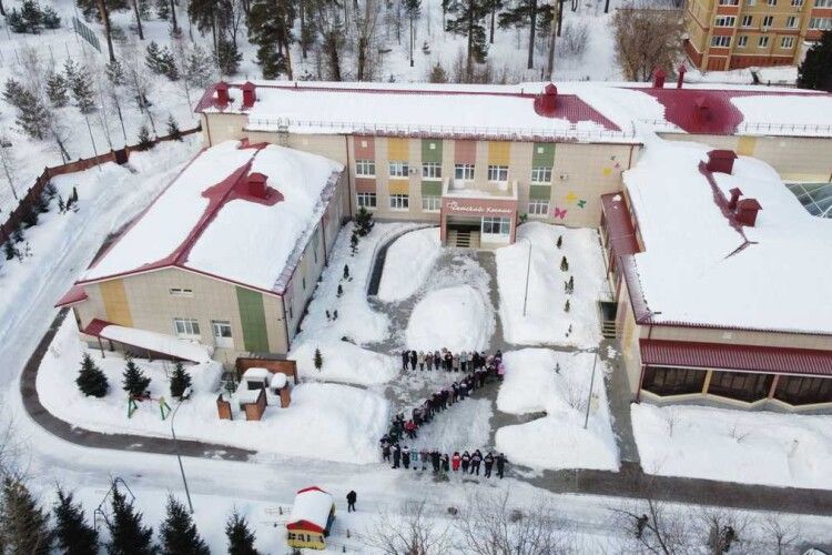 Росія використовує дітей як заручників інформаційних терористів