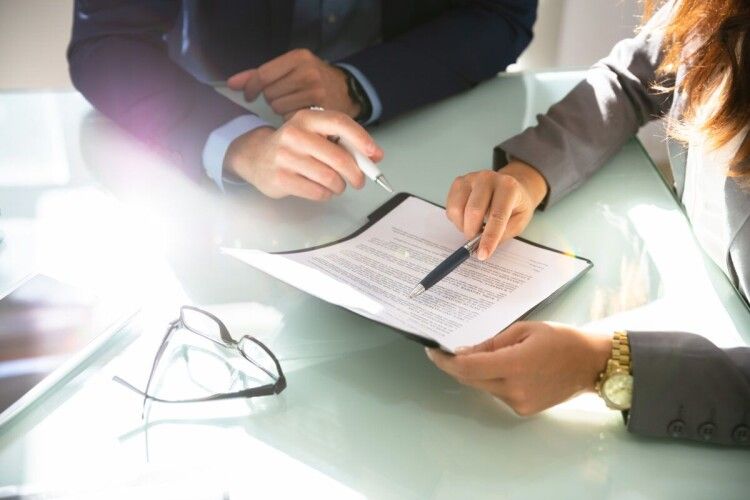 На Рівненщині за незаконний продаж протирадіаційного укриття експосадовиці слідчі повідомили про підозру