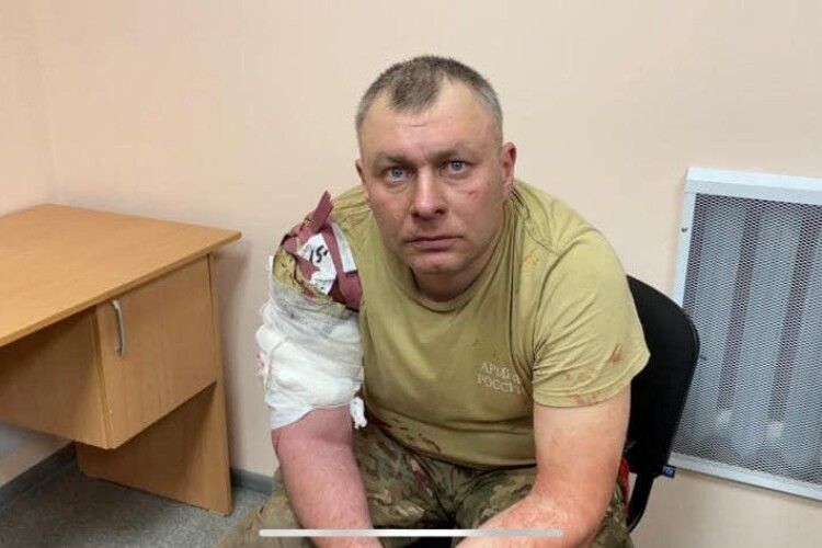 Деморалізовані запеклим опором українців, російські військові здаються у полон цілими підрозділами