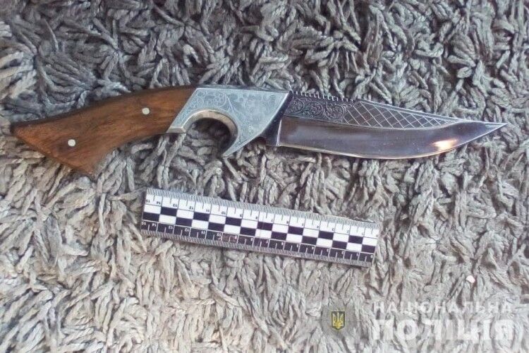На «Ягодині» злапали озброєного двома ножами ковельчанина-далекобійника (фото)