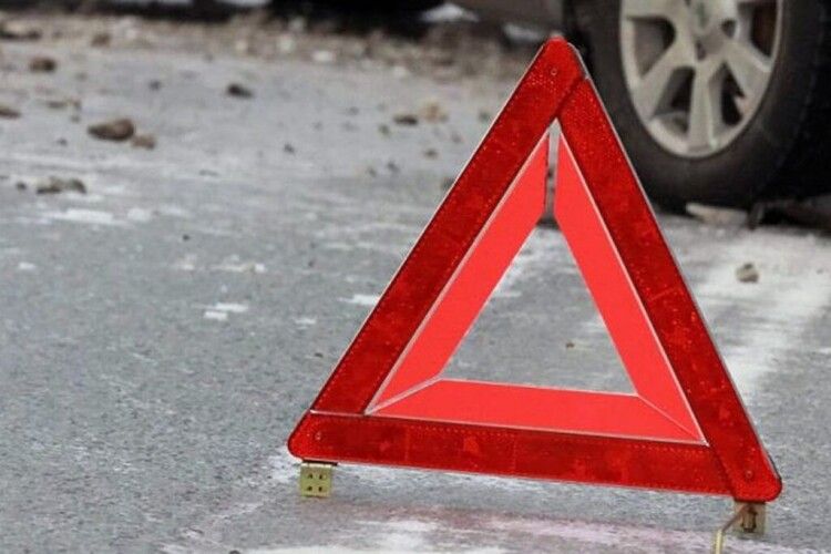 Біля Луцька сталася аварія з потерпілими (Відео)