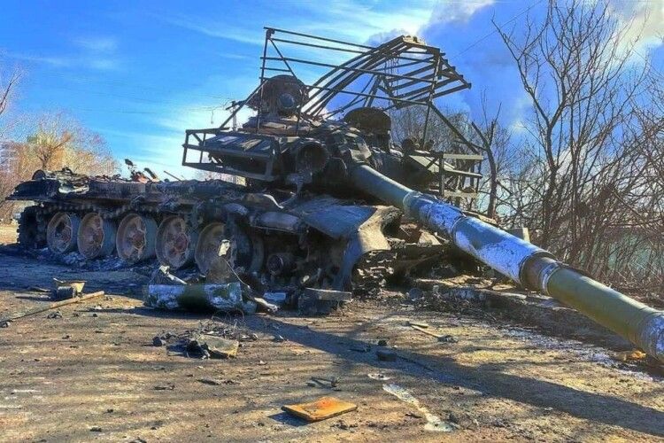 Понад 220 тисяч росіян загинули на війні проти України, щодня РФ втрачає до 250 солдатів — російські ЗМІ