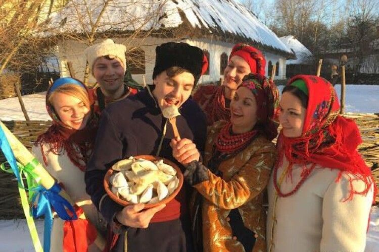 Гуто-Боровенська громада запрошує на варенички