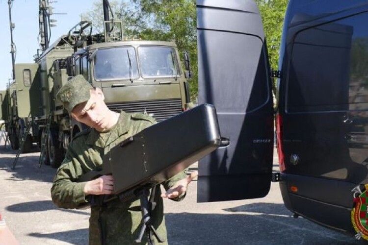 Прикордонники розповіли, як білоруські РЕБ полюють на українські дрони