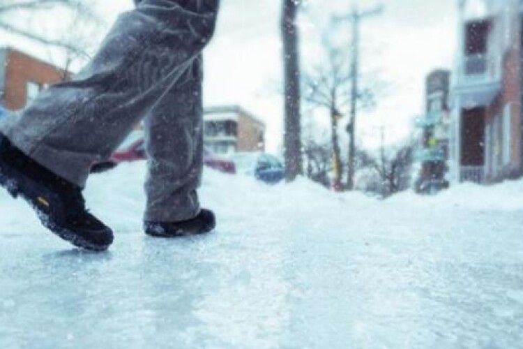 Волинян попереджають про сніг, мороз та ожеледицю