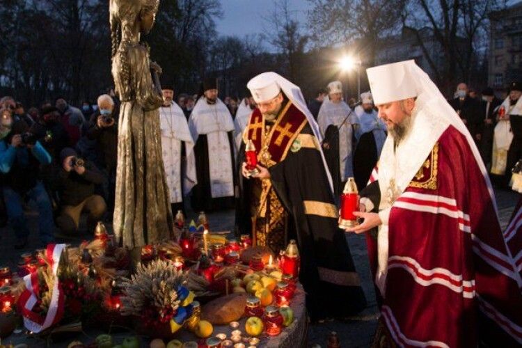 Предстоятелі УГКЦ та ПЦУ спільно відслужили Панахиду за жертв Голодомору
