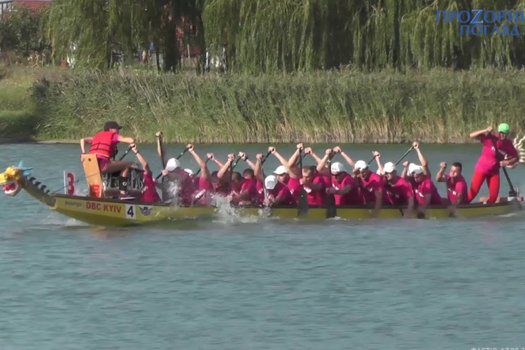 На річці Турії пройшов четвертий видовищний чемпіонат з Dragonboat