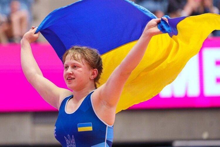 Юна борчиня з Бахмута виграла чемпіонат Європи U20 в Іспанії та присвятила перемогу Україні