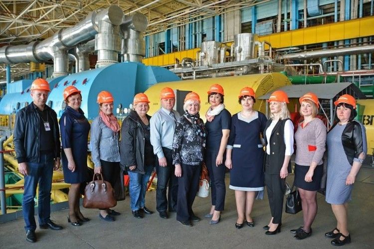 Вчителям Рівненщини показали, як працює атомна електростанція