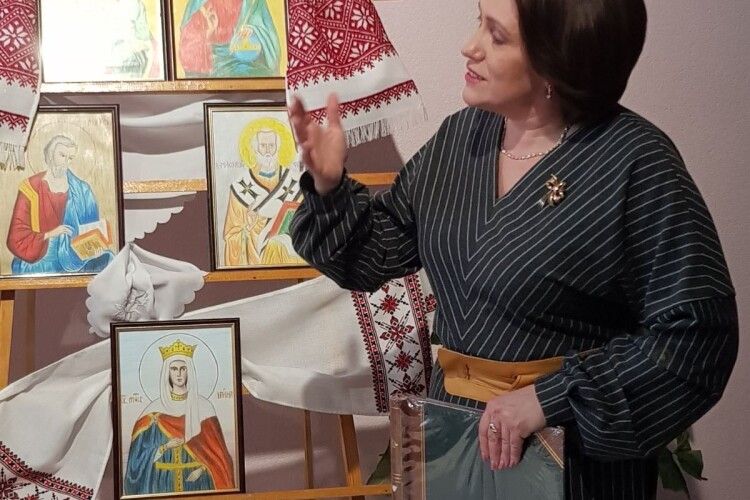 Ліцеїстка – героїня публікації «Газети «Волинь» презентувала свої роботи
