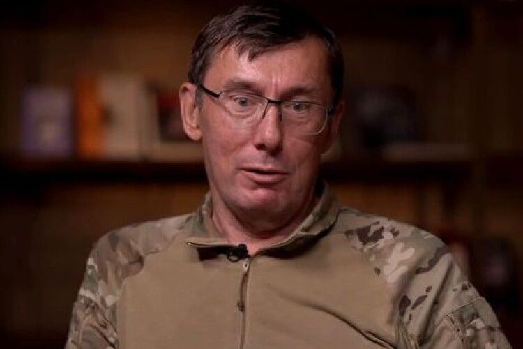 «Є багато свіжих оркотрупів». Юрій Луценко розповів, як відсвяткував на фронті 58-річчя
