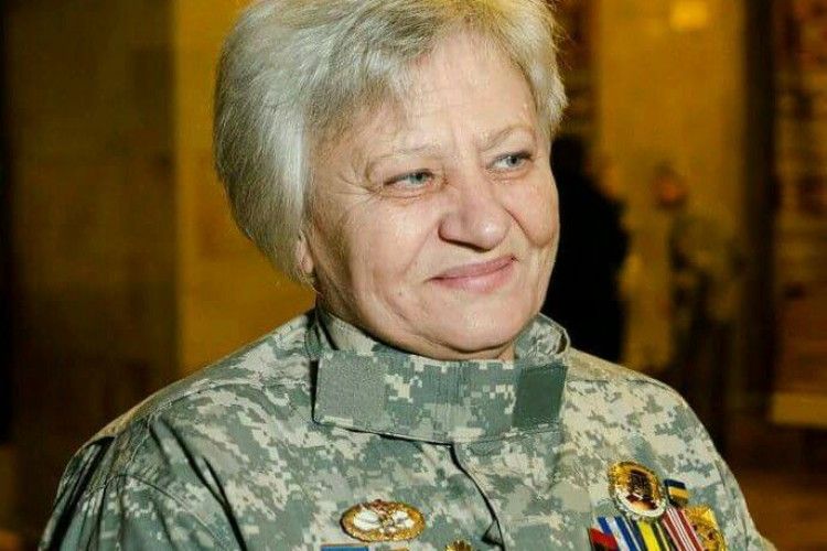 Бійці її називають мамою, а вона їх - своїми дітьми, бо рятує кожному життя
