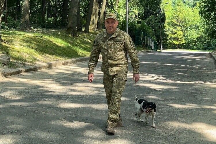 І в дружбі, і в службі, і на полі бою: напарниця Джесі чекає прикордонника, щоб разом повернутися у стрій (Фото)