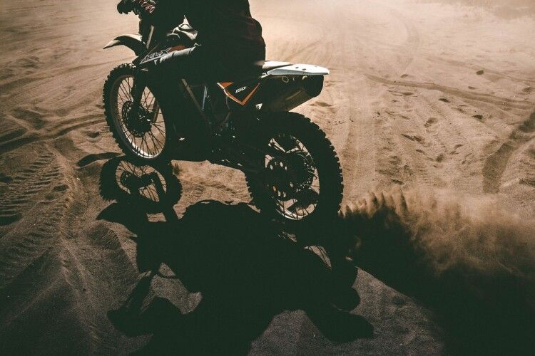 На Волині через падіння з мотоцикла покалічився 23-річний хлопець