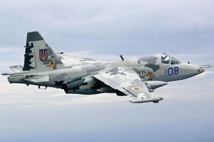 В Офісі президента підтверджують, що Північна Македонія передала Україні Су-25