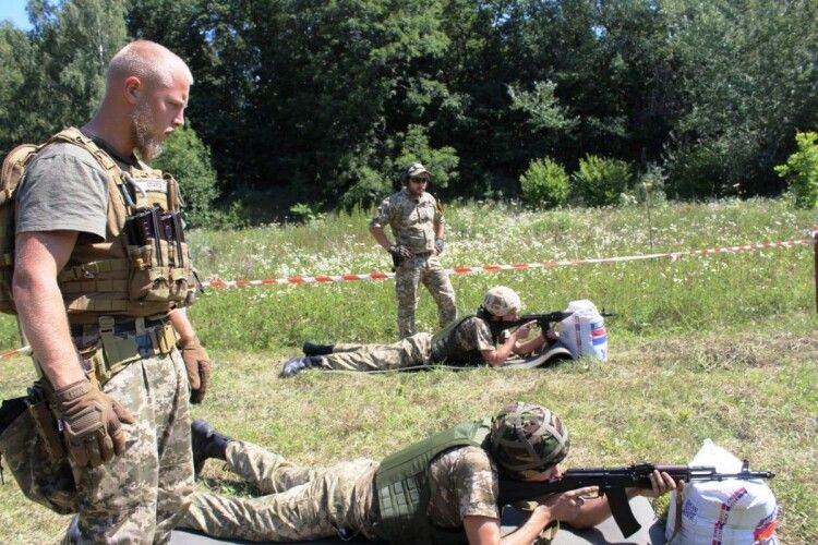 Волинян запрошують на навчання азам військової справи та тактичної медицини