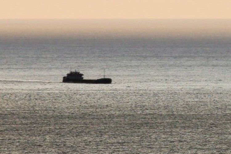 В Росії стався витік нафти у Чорне море. Екологи кажуть, Україна може відчути наслідки