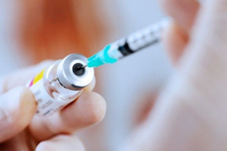 Пов'язано з COVID-19: в Україні введуть в календар щеплень ще одну вакцину