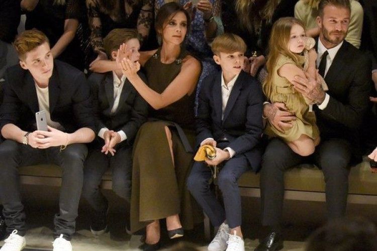 Невже у зоряного подружжя знову буде немовля?