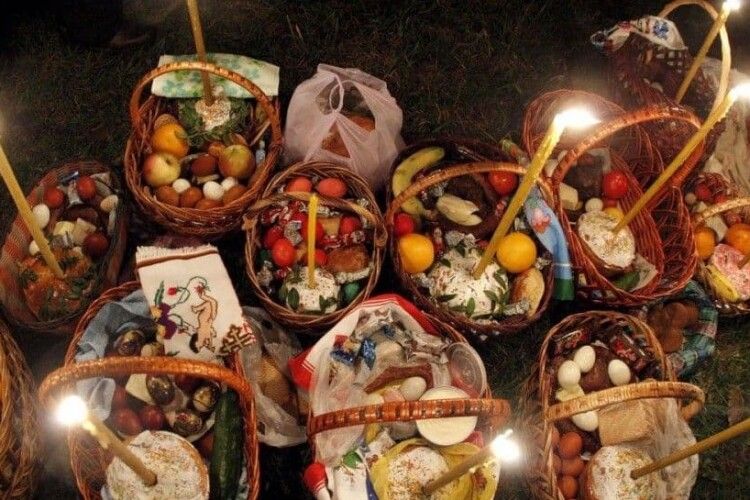 Чи курсуватиме в Луцьку громадський транспорт у Великодню ніч?