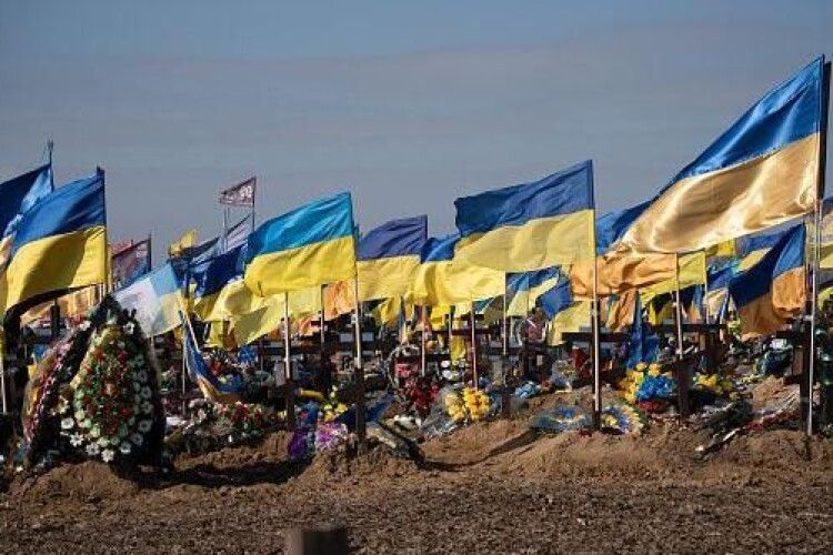 Вшанують усіх загиблих: в Україні створюють Національне військове кладовище